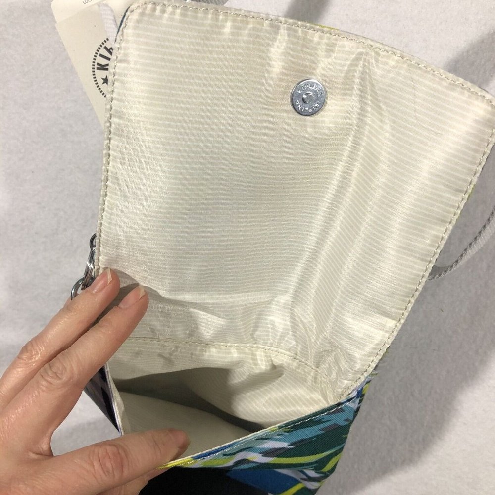 NEW Kipling Womens Bright Palm Print Crossbody Bag Travel NWT - Picture 4 of 9